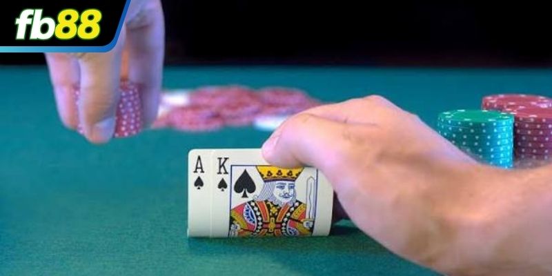 Hướng dẫn cách so bài Poker 3 lá là gì với dealer